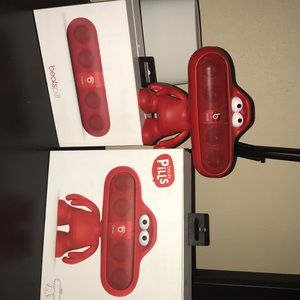 Beats pill WITH character